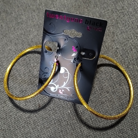 👜Gold sparkly hoop‎ earnings - #144 - Picture 3 of 8